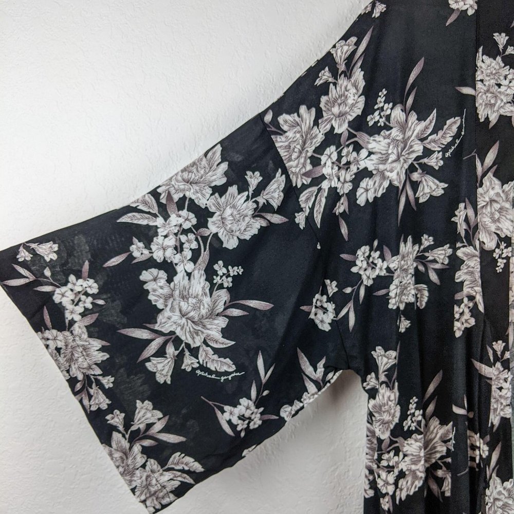 Spiritual Gangster Maya Floral Kimono Robe OS - Picture 8 of 12